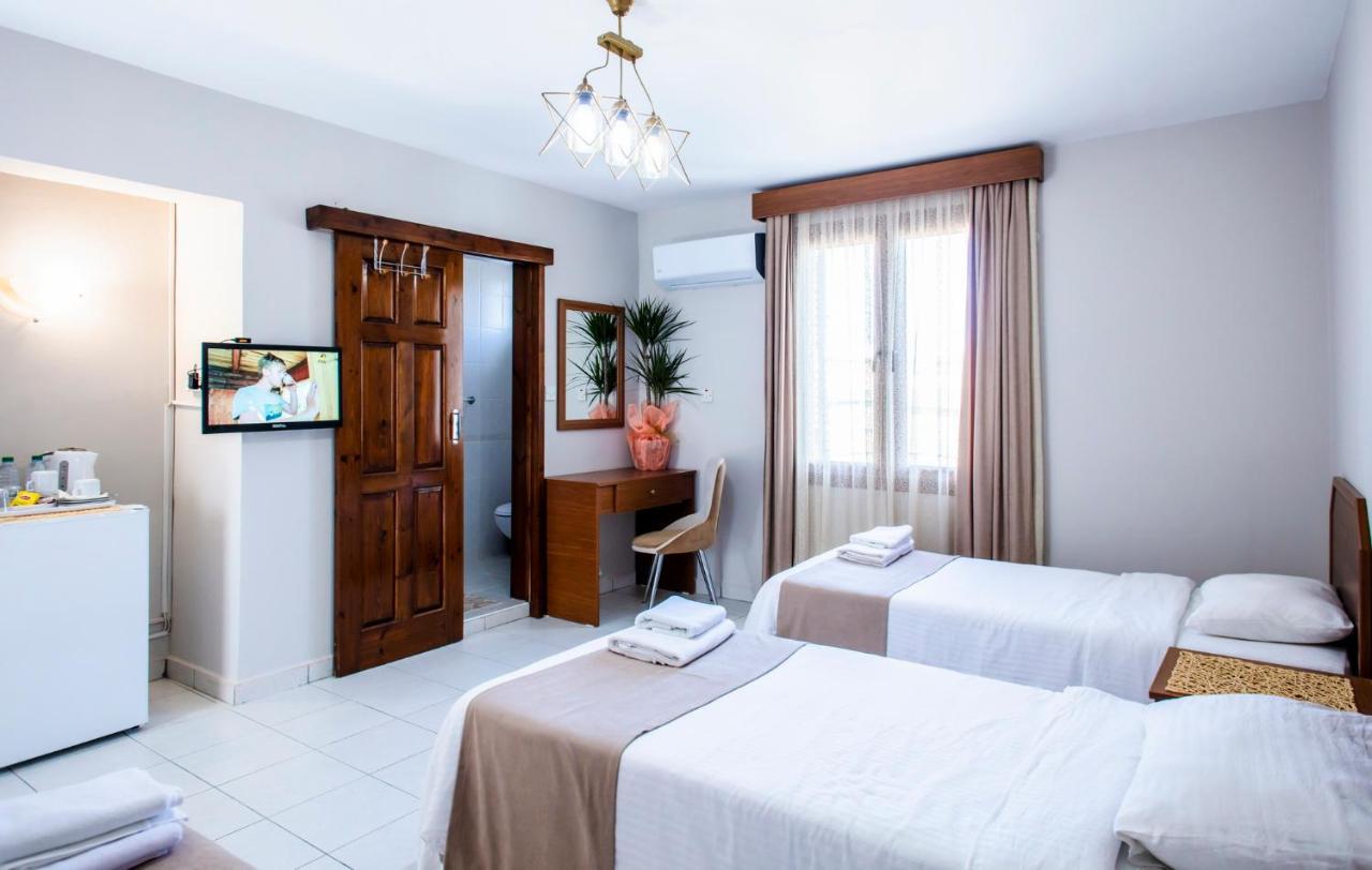 Homelike Guest House Kyrenia  Exterior foto